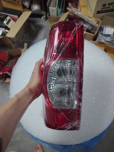 ไฟท้าย ดีแมก isuzu dmax 2007  มีขั้วใหเลือกข้างได้ ไม่มีหลอด