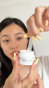 Mặt Nạ Ngủ Cấp Ẩm Phục Hồi Và Dưỡng Sáng Da Ban Đêm Klairs Freshly Juiced Vitamin E Mask 90ml Chính Hãng