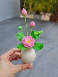 ดอกบัว แจกันดอกบัวหลวง ดินปั้น ขนาดสูง 7 นิ้ว สำหรับตั้งวางหิ้งพระ ถวายสิ่งศักดิ์สิทธิ์