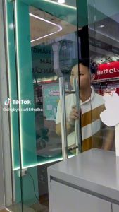 Máy massage cổ vai gáy SKG P7 PRO với 4 chức năng xung điện massage vật lí hồng ngoại