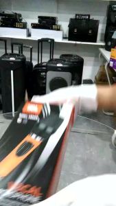 VM889 Professional Dynamic Wired Microphone for spoken cord karaoke