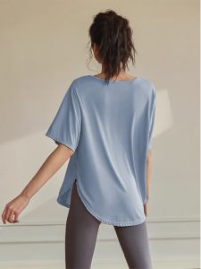 เสื้อยืดคอกลมแขนสั้นสำหรับออกกำลังกาย ทรงหลวม ระบายอากาศได้ดี ดูดซับเหงื่อ แห้งเร็ว สำหรับผู้หญิง ฤดูร้อน ปี 2024