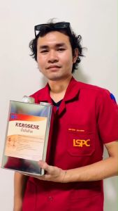 น้ำมันล้างทำความสะอาด อุปกรณ์เครื่องมือช่าง และอะไหล่เครื่องมือ ต่างๆ  ใช้เติมตะเกียงได้ รุ่น Kerosene (น้ำมันก๊าด)