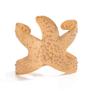 Fashionable Metal Starfish Bracelet for Women Beach Travel Photography Accessory Trendy Design Unusual Shape Spring 2025