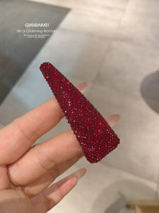 กิ๊บติดผมประดับเพชรพร้อมกิ๊บติดผมรูปปากเป็ดสีแดงระดับไฮเอนด์สำหรับผู้หญิง กิ๊บติดผมสไตล์เกาหลี ตกแต่งผม ตกแต่งผม วัสดุคริสตัล