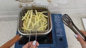 SG Ready Stock Stainless Steel Deep Fryer 2.3L Portable Outdoor Cooking Pot with BasketLidHandleand Oil Filter Screen