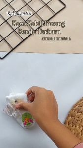 Kaos Kaki Bayi Perempuan Renda 1 Pasang