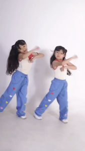 **Kulot Jeans Anak Perempuan: Pilihan Fashion Terbaik untuk Anak Anda**