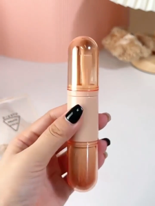 แปรงแต่งหน้าทรงพกพา 4 ชิ้น มีแปรงเนื้อนุ่ม แปรงโปร่งแสงและแปรงฝุ่น