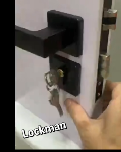 LockMan Black Modern Square Door Handle Lock Set Heavy Duty Zinc Alloy Privacy Security Lever with Deadbolt for Bedroom/Bathroom/Home Matte Black Finish Easy Installation