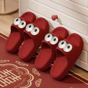 รองเท้าแตะแต่งงานสีแดงสำหรับคู่รัก รองเท้าแตะแบบสวมลำลองสำหรับใส่ในบ้าน รองเท้าแตะแบบสวมส้นหนา รองเท้าแตะแบบสวมสำหรับใส่ในบ้าน
