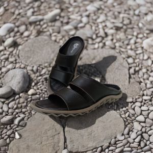 sandal pria kulit terbaru terpoluler viral