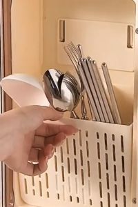 ยินดีที่คว่ำจาน กล่องเก็บจาน ที่วางตะเกียบในครัว กล่องเก็บภาชนะบนโต๊ะอาหารแบบติดผนัง กรงตะเกียบกันฝุ่นมีฝาปิด ที่ระบายน้ำบนโต๊ะอาหารช้อนตะเกียบที่ใส่ตะกร้า เก็บช้อน ส้อม ติดผนังได้ ไม่ต้องเจาะ