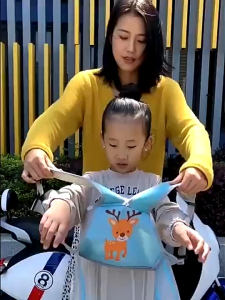 สายรัดนิรภัยเด็ก สำหรับมอเตอร์ไซค์ นั่งหน้า-หลังได้ ผ้าระบายอากาศรังผึ้ง Kids Motorcycle Safety Belt