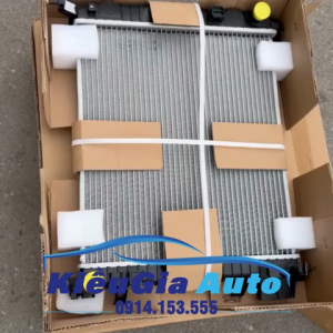 Két nước Nissan Sunny 2013-2020