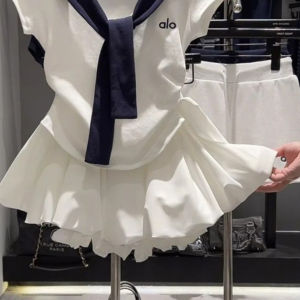 Casual CollegeStyle Checkered VNeck MockTWOPIECE Jumper And Flounce Skirt SetShort Sleeve SlimmingEffect Yellow And Red ColorBlock