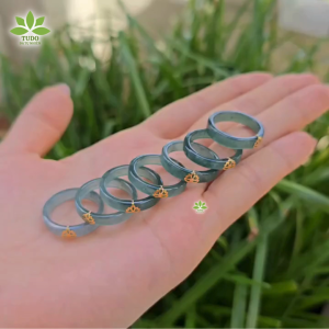 Q2434 Nhẫn Lam Ngọc bản vuông bọc sen vàng 10k 2 màu: Lam đậm & Lam nhạt đa mệnh - Phong Thủy TUDO