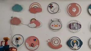 Đèn LED ốp trần và gắn tường hình bầu trời vũ trụ phong cách Bắc Âu chất liệu sắt mạ chống gỉ độ bền cao