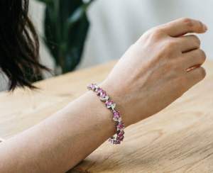 Elegant Alloy Bracelet | Hypoallergenic & Tarnish-Resistant