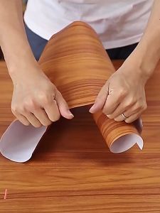 [24ชั่วโมงการซื้อ】สติ๊กเกอร์ PVC ยกตรง 40cm x 3เมตร ติดตู้ฯ ติดประตู ติดผนัง กับพื้นผิวเรียบกันน้ำ ที่นี่!