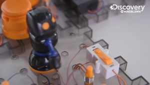 Discovery Mindblown Toy Circuitry Action Experiment Set - Robot Spinner (1423004861)