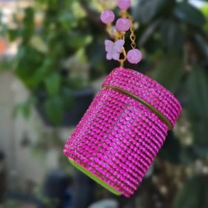 ยาดมสมุนไพรหงส์ไทย(สูตร2)เคสติดเพชรสีชมพู shocking pink มีสายคล้องมือจี้ผีเสื้อ