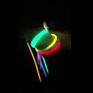 200Pcs Glow Stick Bracelets Assorted Colors Bright Glow in The Dark Night Party Birthday Decoration COD