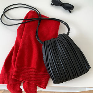 Túi Đeo Chéo Vuông Nhỏ Bằng Da PU Dành Cho Nữ Túi Đeo Vai Xếp Ly Thời Trang Túi Xách Sang Trọng Hàn Quốc Có Túi Đựng Điện Thoại Di Động