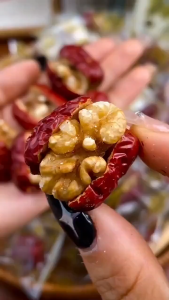 พุทราไส้วอลนัท พุทราสอดไส้วอลนัท 500กรัม/ถุง พุทราวอลนัท พุทราจีน วอลนัท ของกินเล่น ขนมจีน 红枣夹核桃仁