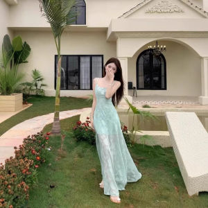 ชุดเดรสยาวคอฮอลเตอร์สีเขียวสไตล์วันหยุดชายหาดสำหรับผู้หญิงในช่วงฤดูร้อน กระโปรงทรงเอเอวสูง ชุดเดรสยาวทรงเอ