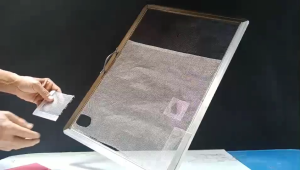 Safe-T-Screen แผ่นซ่อมมุ้งลวดสำเร็จรูป แผ่นปะมุ้งลวด แบบขาดชิดมุม ขนาด 12 x 12 เซนติเมตร