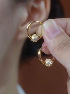 Trendy Small Diamond Ball Hoop Earrings Womens Fashion Jewelry Fresh out Design Sensation Luxury Earring Accessories