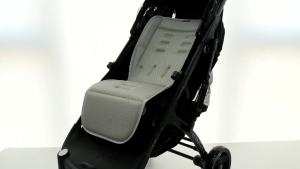 2025 เบาะรองนั่งตาข่ายสำหรับรถเข็นเด็ก Yoya Yoya Bugaboo Cybex Priam Mios Gazelles อุปกรณ์เสริมสำหรับเปลและเก้าอี้สูง