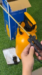 REMAX 8 LITRES GARDEN PRESSURE SPRAYER RANGE MODEL: 95-HS480 Heavy Duty Chemical Spray Pam Penyembur Tekanan