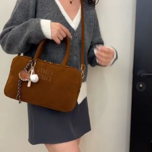 VintageCasual Handbags women Autumn New All-match Large Capacity Fashion Womens Shoulder Bag Niche High-end Underarm Bag