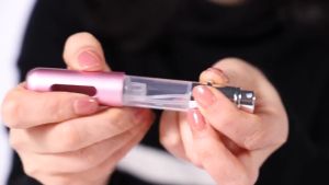 5ML Refillable Perfume Atomizer Spray Bottom-Filling Pump Portable Travel Outdoors Mini Perfume Bottle Travel Refillable Perfume Bottle