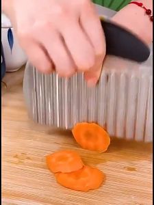 Potato Slicer Stainless Steel Heavy Duty Potato Cutter Cutting Wavy with Handle Vegetable Chopper Veggies