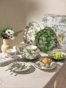 MODERN SWEETHOME | Retro Style Rose Holiday New Tableware Set 2026