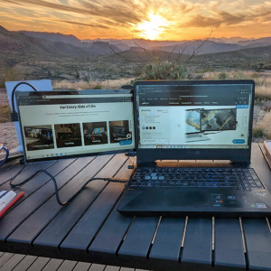 DUEX | Portable Easy-connect External Monitor