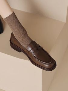 British Style Flat Bottom Loafers Womens Spring Autumn One-Touch Genuine Leather Retro Brown Small Leather Shoes Versatile round Head Single Shoes for Women