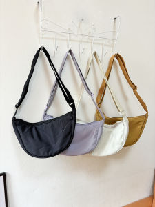 Casual Nylon Crossbody Bag Lightweight Dumpling Shape Bag for Men And Women Commuter Friendly Single Shoulder Bag Trendy Underarm