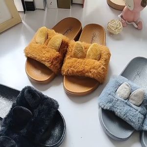 YaKo Sale 🛒รองเท้าแตะแฟชั่นสไตล์คุณหนู รองเท้าแตะหูกระต่าย มี 3 สีให้เลือก ดีไซน์ใหม่สุดน่ารัก มาในรูปแบบน้องกระต่ายขนนุ่มฟู