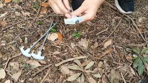 หมุดยึดเต็นท์ที่จับกสะท้อนแสง ขนาด 25cm หมุดปักพื้น ยึดเต็นท์ อุปรกรณ์ตั้งเต็นท์ กิจกรรมกลางแจ้ง