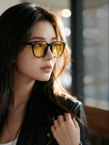Zippo | Night Driving Anti-Glare Day and Night Photochromic Polarized Sunglasses