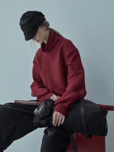 Laid-back Loose-fitting Hoodless Sweater