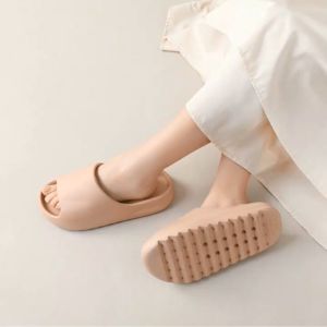 รองเท้าแตะ การ์ตูน รองเท้าผู้หญิง รองเท้าผู้ชาย รองเท้าแตะแบบสวม รองเท้าใส่ในบ้าน แฟชั่น รองเท้าเกาหลี - ชุด 10 ราคาพิเศษ