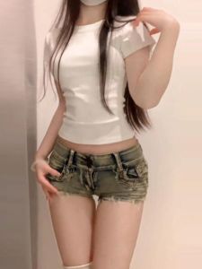 Retro American Y2K Spicy Girl Denim Shorts Womens Summer New Low Waist Slim High Street Design Wrap around Super Short Shorts
