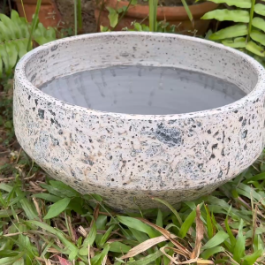 Flowerpotกระถางดินเผาทรงก้นเหลี่ยม วินเทจสไตล์ เก่า ๆ ขนาด 31 x 18 cm.