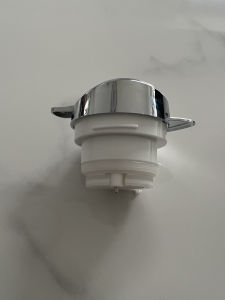 ฝากระป๋องเก็บความร้อนแบบป้องกันการรั่วไหลและป้องกันฝุ่น ฝากระป๋องน้ำร้อนแบบกดออก ฝากระป๋องน้ำร้อนว่างทรงอิสระ