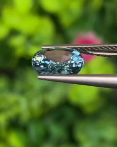 พลอย เพทาย Natural Zircon 2.71 กะรัต (Cts.) พลอยแท้ อัญมณีมงคล ประจําวันเกิด เครื่องประดับพลอย